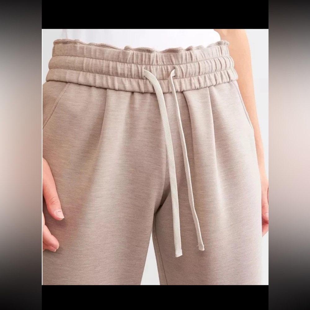 Varley The Rolled Cuff Pants in Taupe Marl size Large - Picture 8 of 12